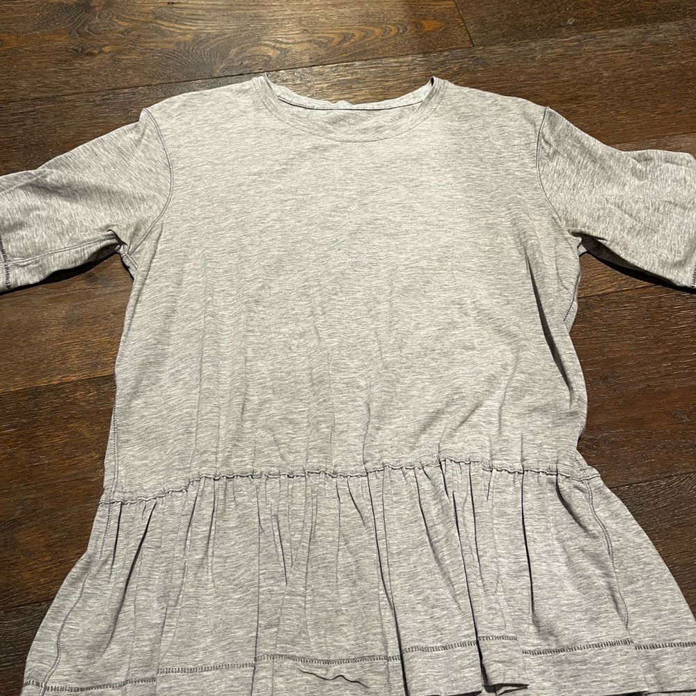 Lululemon short sleeve tee